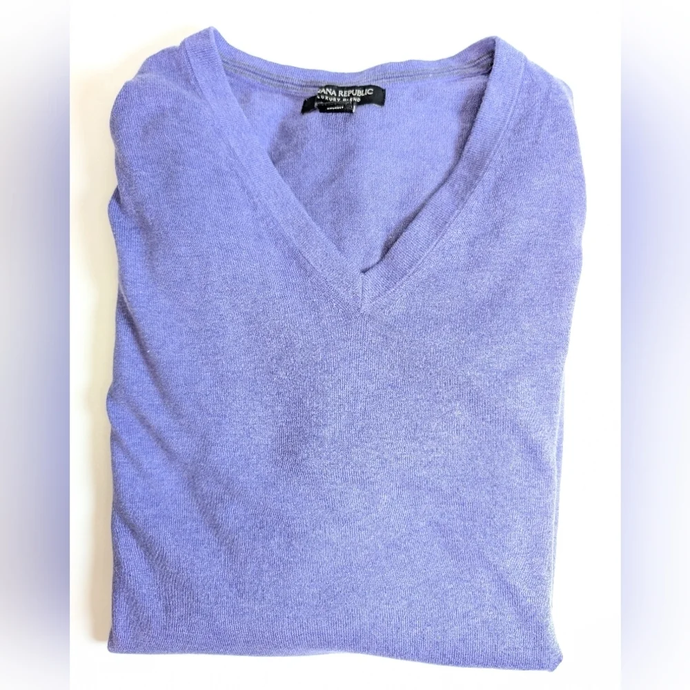 Banana Republic Luxury Blend Silk Cotton Cashmere V—neck Sweater XL Light Purple